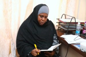 Kaimu Makamu Mkuu wa Chuo Kikuu cha Taifa Zanzibar SUZA Prof. Abdi Talib Abdlalla amepokea ugen (3)