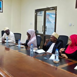 Uongozi wa Taasisi ya Wakaguzi wa Ndani Tanzania (IIA) umekutana na uongozi wa Chuo Kikuu Cha T(3)